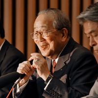 これだけは絶対にやってはいけない…稲盛和夫氏が断言した｢成功しない人｣に共通するたった1つのこと シリコンバレーの起業家が｢盛和塾｣で学んだこと |  PRESIDENT Online（プレジデントオンライン）