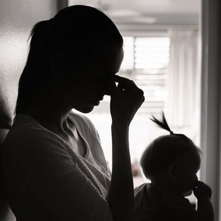 妊婦の目の前の空席を横から奪う 小児科医が気づいた 日本の子育てが息苦しい5つの原因 臨月間近の通勤電車で体験したこと President Online プレジデントオンライン