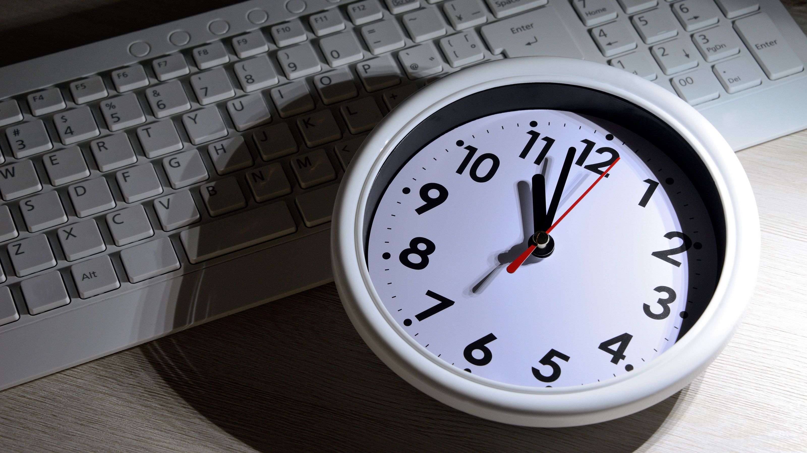 元厚労省キャリアが明かす ブラック職場 霞が関で起きていること 半数近くが年間1000時間以上残業 President Online プレジデントオンライン