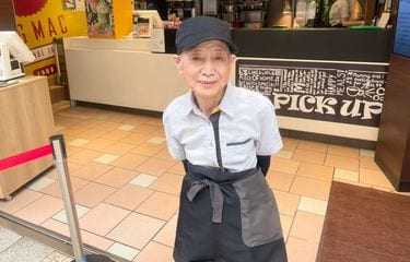 92歳で週4日勤務をこなすマックの人気クルー｢民ちゃん｣が毎日3回食べる