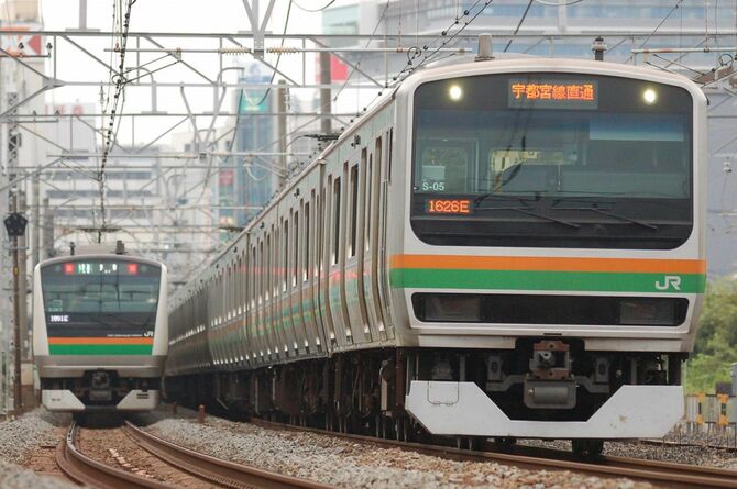 東海道線（写真＝Sakurayama 7／CC-BY-SA-4.0／Wikimedia Commons）