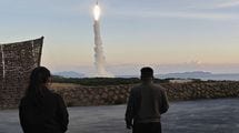 国民の45%が栄養失調でも経済は絶好調…1発4億円超のミサイルを連射する北朝鮮に2兆円をもたらした"張本人"