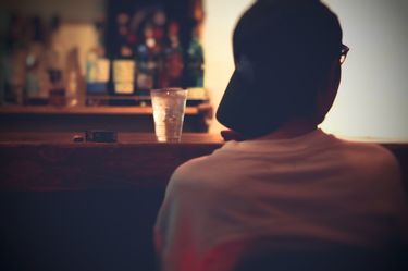 40代になったら｢誰かを誘う｣必要はない…年をとっても魂が清らかな人が
