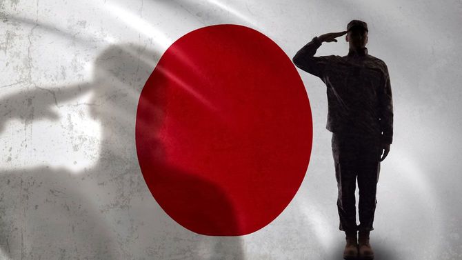 日本の国旗と、敬礼をする日本兵のシルエット
