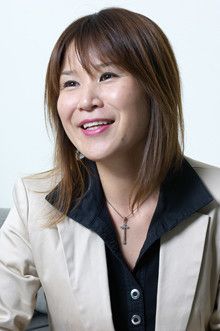<strong>「客足の少ない時期に来るお客様には、買う意志の強い方が多い」</strong><br>成約率はスタッフ平均で20~25%と驚異的だ。石田社長の2児の母としての視点も一役買っている。