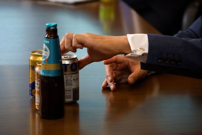 「新商品『サントリー生ビール』が好調。全社一丸となって国内酒類市場No.1を目指します」と語った