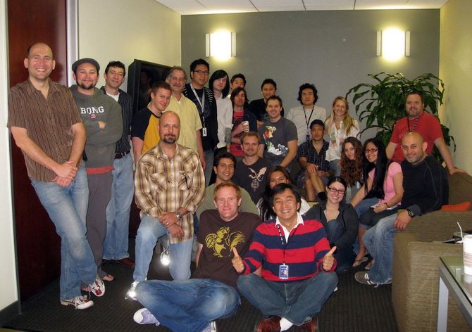 メソッド社のメンバーとの集合写真