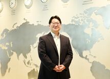 孫正義も参戦、LINE「QR決済」の勝ち筋