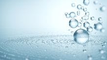 水の分子には
