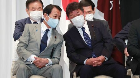 友人としての弔辞は感動的だったが…安倍氏不在の自民党を支配する麻生氏がこれから始める