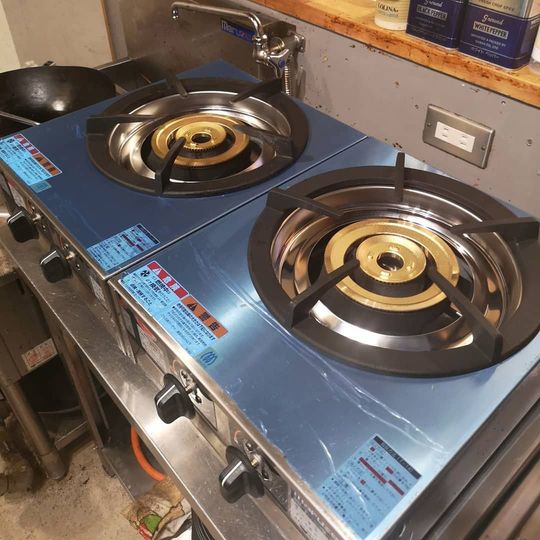 行列を想定して追加購入したコンロ