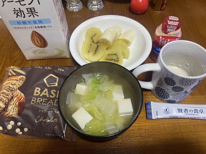 朝食の様子