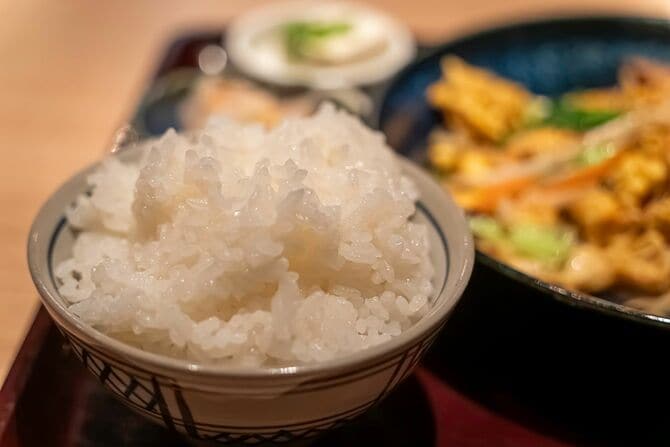 定食のごはん