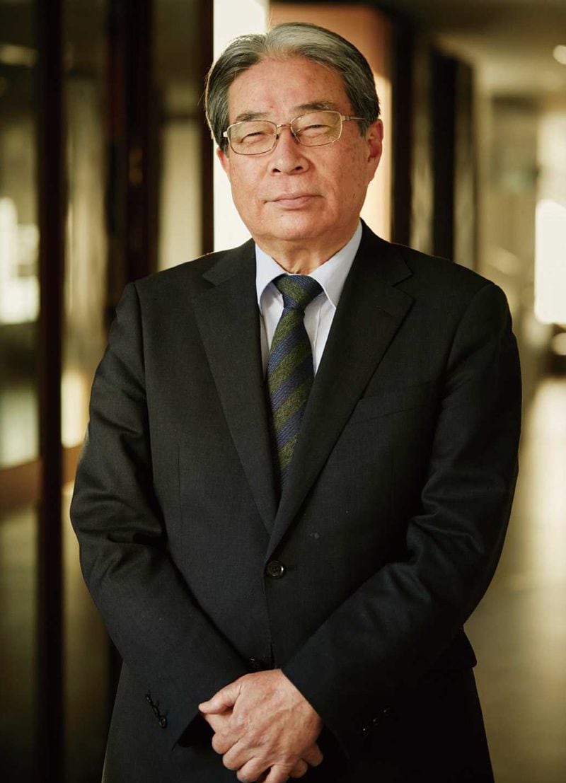 広尾学園中学校・高等学校校長　南風原朝和先生