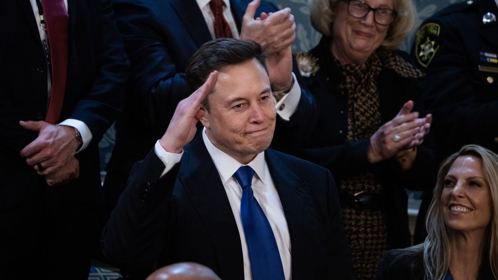 ｢職務の遂行ができない｣現場からは悲鳴の声…それでも"イーロン･マスク率いるDOGE"が米国で支持される理由 一方､日本では｢国民の怒り｣が膨らんでいる