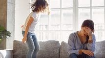 ｢静かにしなさい｣怒鳴り散らしては自己嫌悪…わが子を"普通"に育てようと必死な母が抱えていた｢つらい記憶｣