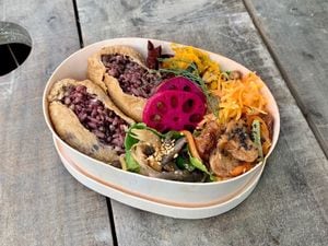 テイクアウト用のお弁当