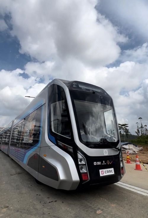 ヌサンタラを走る予定だった中国製の自律走行車両「ART（Autonomous Rail Transit）」