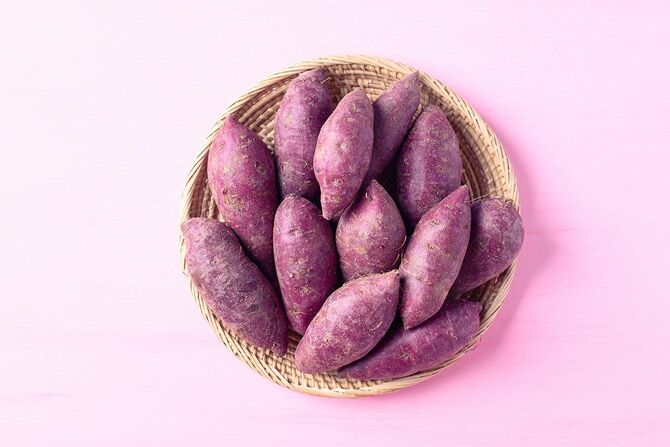紫色のサツマイモ