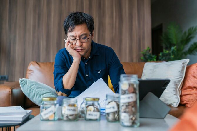 お金の計算をしてイライラする人