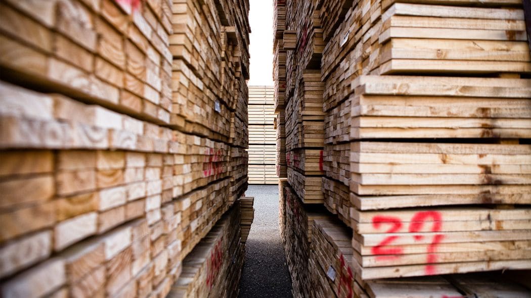 異常なこだわりで面倒なのに価格は安い…海外の木材メーカーが日本向け輸出を嫌がるようになった理由 だから深刻な木材不足がいつまでも解消しない