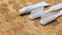 ホテルに置いてある｢硬め｣歯ブラシは要注意…歯周病と肺炎のリスクを遠ざける｢正しい口腔ケア｣の2要素