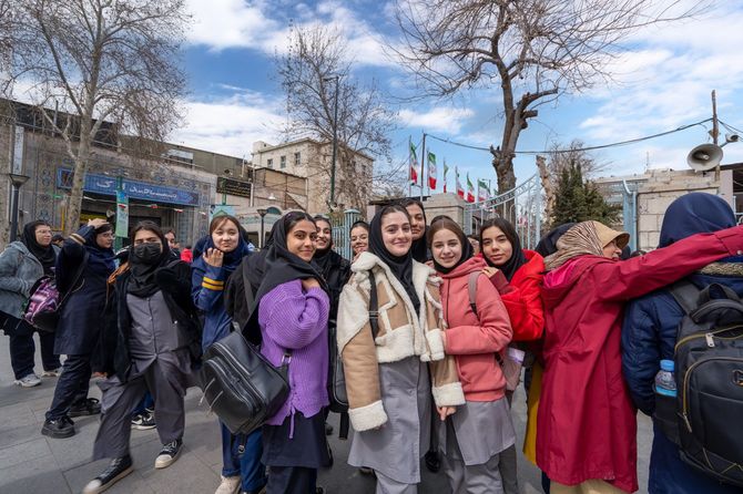 テヘランの生徒たち