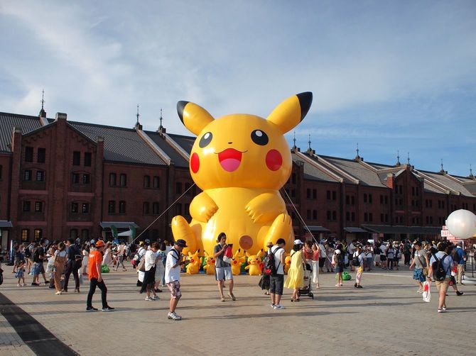 横浜赤レンガ倉庫で行われたピカチュウにイベント