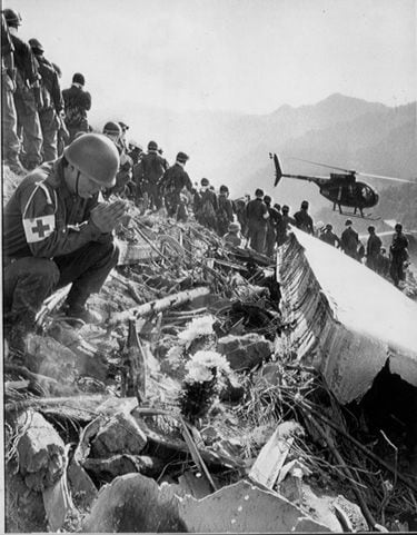 日航ジャンボ機墜落事故関連週刊誌など〔おおむね発生1ヶ月以内刊〕 8月12日は日航ジャンボ機が墜落して40年が経ちます 1985年8月12