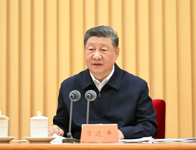 全国衛生・健康大会で重要演説を行う習近平氏＝配信日：2026年10月13日