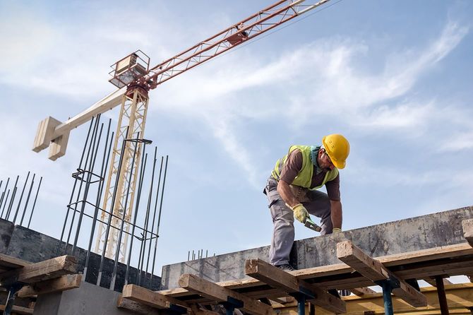 建設現場の労働者