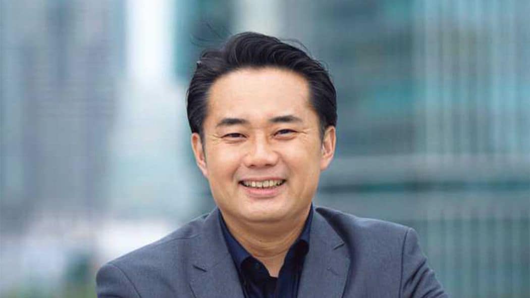 月に3回､文春に通い自分自身で書き上げた推せる株の見つけかた…杉村太蔵『杉村太蔵の推し株｢骨太｣投資術』