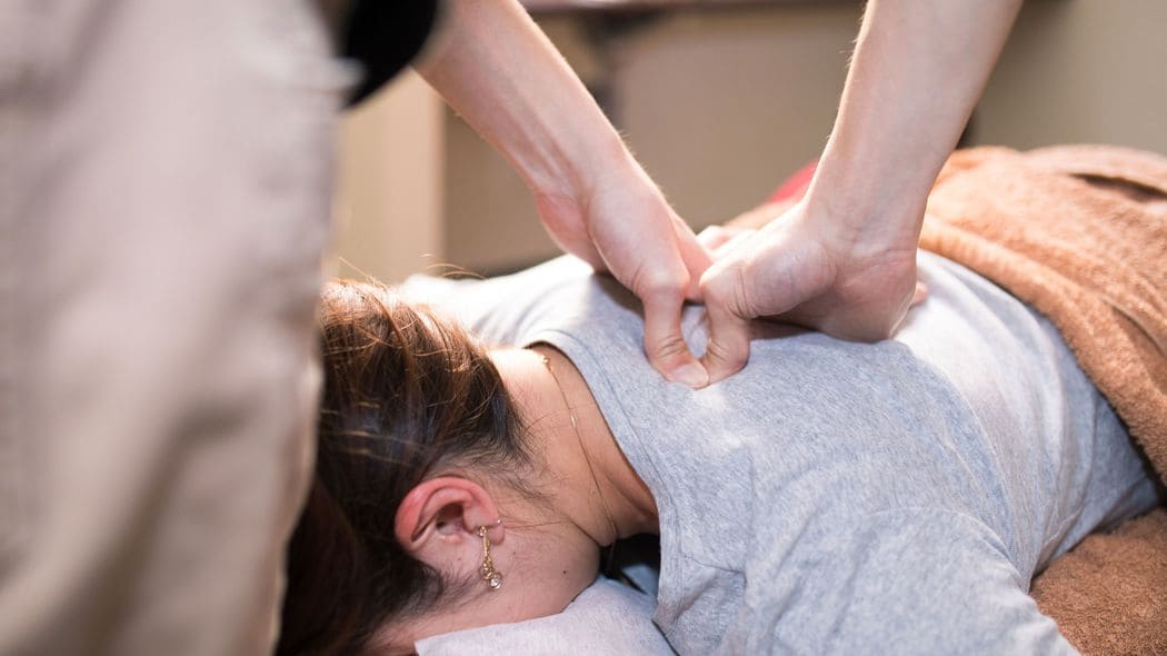 痛いマッサージを罰ゲームにしたテレビ局の罪 痛いマッサージで体の痛みは治るか