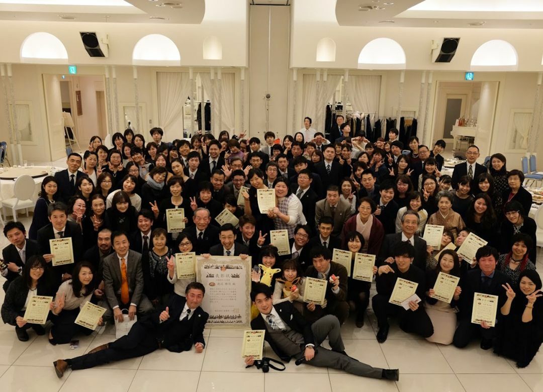 新卒1万人超が応募する"くず餅屋"の秘密 新生・船橋屋を象徴する「新年会」