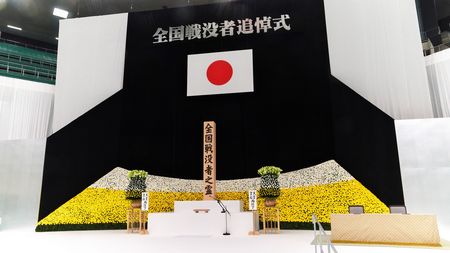 戦争は嫌です で終わらせてはいけない 知の巨人が恐れた 日本社会の習性 形を変えて繰り返すのではないか President Online プレジデントオンライン