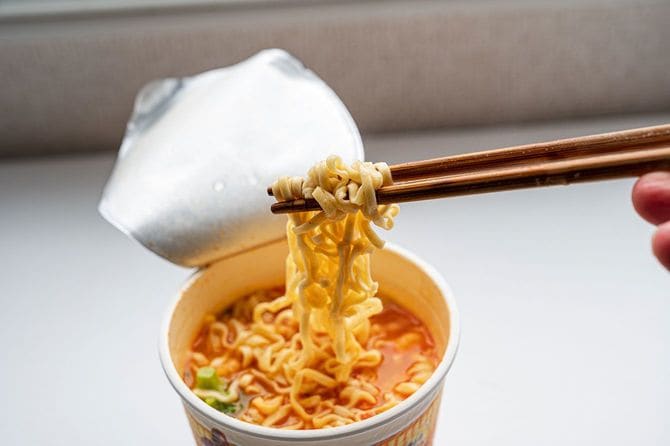 カップラーメン