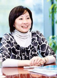 <strong>大金中国投資 副総経理 陳 英偉</strong>●1962年、中国上海生まれ。上海師範大学卒業後、日本留学。89年大阪大学大学院卒業後、ダイキン工業入社。95年、上海大金設立に携わり、96年より上海赴任。大金中国投資ブランド推進部部長を経て、2009年より現職。