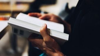 タイパ重視のあなたもだ…速読や多読を頑張る人ほど｢センスが悪く人間が小さい｣と経営学者が語る納得の理由