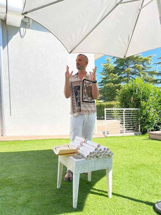 USASBEの研修ツアー最終日、ホテル・ブラマンテの中庭で