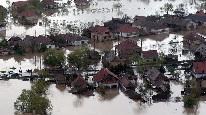 浸水した家の航空写真