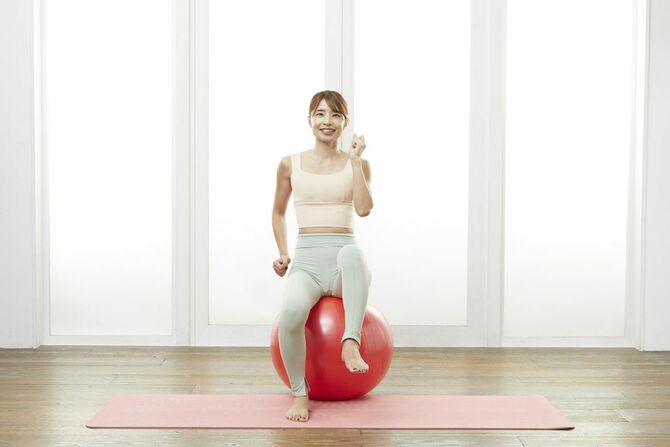 出典=SAYAKA『バランスボール「美やせ」革命』(プレジデント社)