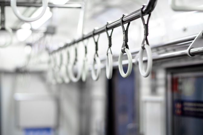 電車のつり革