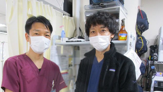 山上浩医師（左）と関根一朗医師