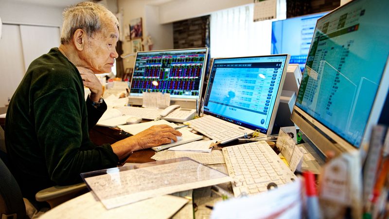 日本のバフェットと呼ばれる87歳の現役トレーダー"シゲルさん"の｢ある1日の取引&保有銘柄｣全公開 なぜ資産18億円を築くことができたのか