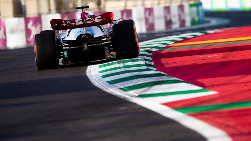 ｢ホンダのF1撤退は拙速だったのでは｣電気自動車100%宣言をしながらF1参戦を企む欧州メーカーの狡猾戦略 欧州勢の本音は｢本格的なBEV時代はまだ当分先…｣