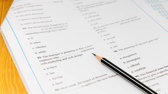 TOEIC300点未満の英語初心者は｢パート2&5｣で稼げ