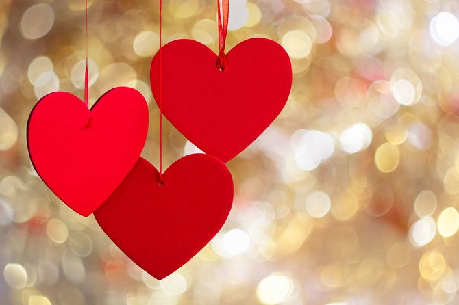 3つの赤いハート