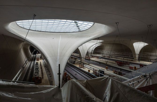 建設中のシュトゥットガルト中央駅コンコースの様子＝2026年4月4日