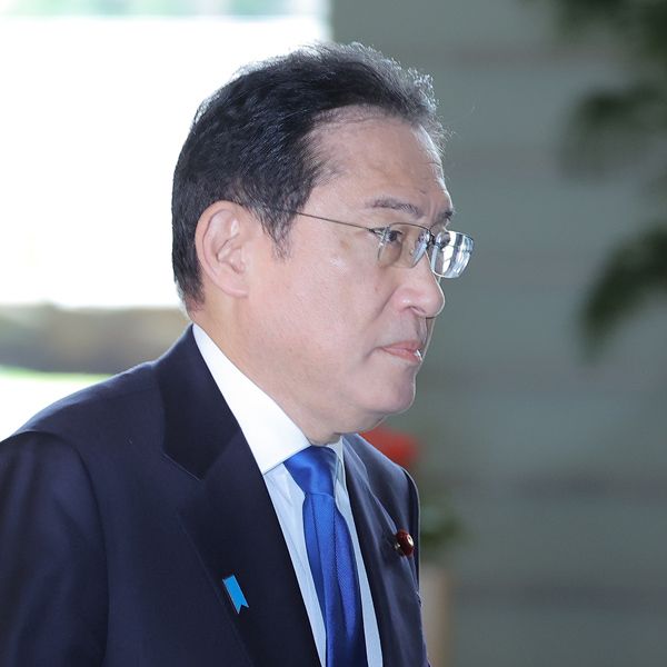 増税メガネ」の破壊力は「アベノマスク」なみ…来秋まで「岸田首相の 増税メガネ」の破壊力は「アベノマスク」なみ…来秋まで「岸田首相の