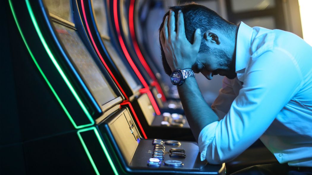 ｢ギャンブルで大負けすると安心するんです｣50歳男性を競馬･パチンコにのめり込ませた｢幼少期の深い傷｣ ｢裏切られること=生きること｣になっていた